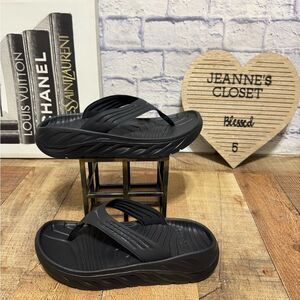 Hoka One One Black Ora Recovery men’s 10 Flip Flop Thong‎ Comfort Slip On Sandal
